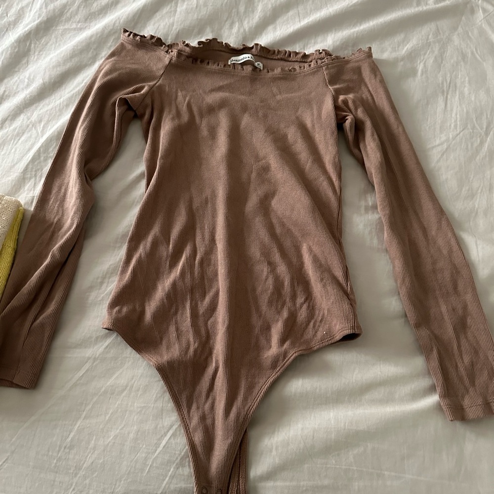 Abercrombie & Fitch bodysuit